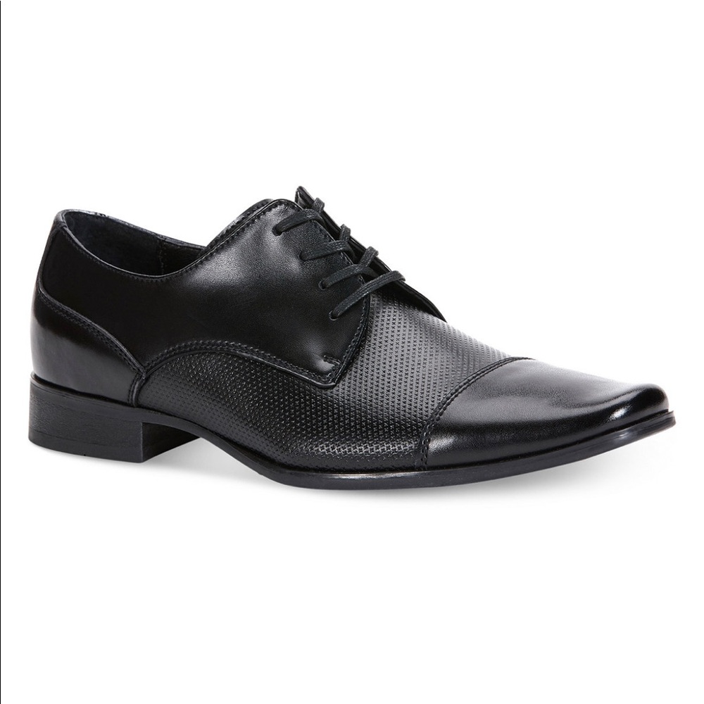 Calvin Klein
Men's Bram Diamond Textured Oxfords